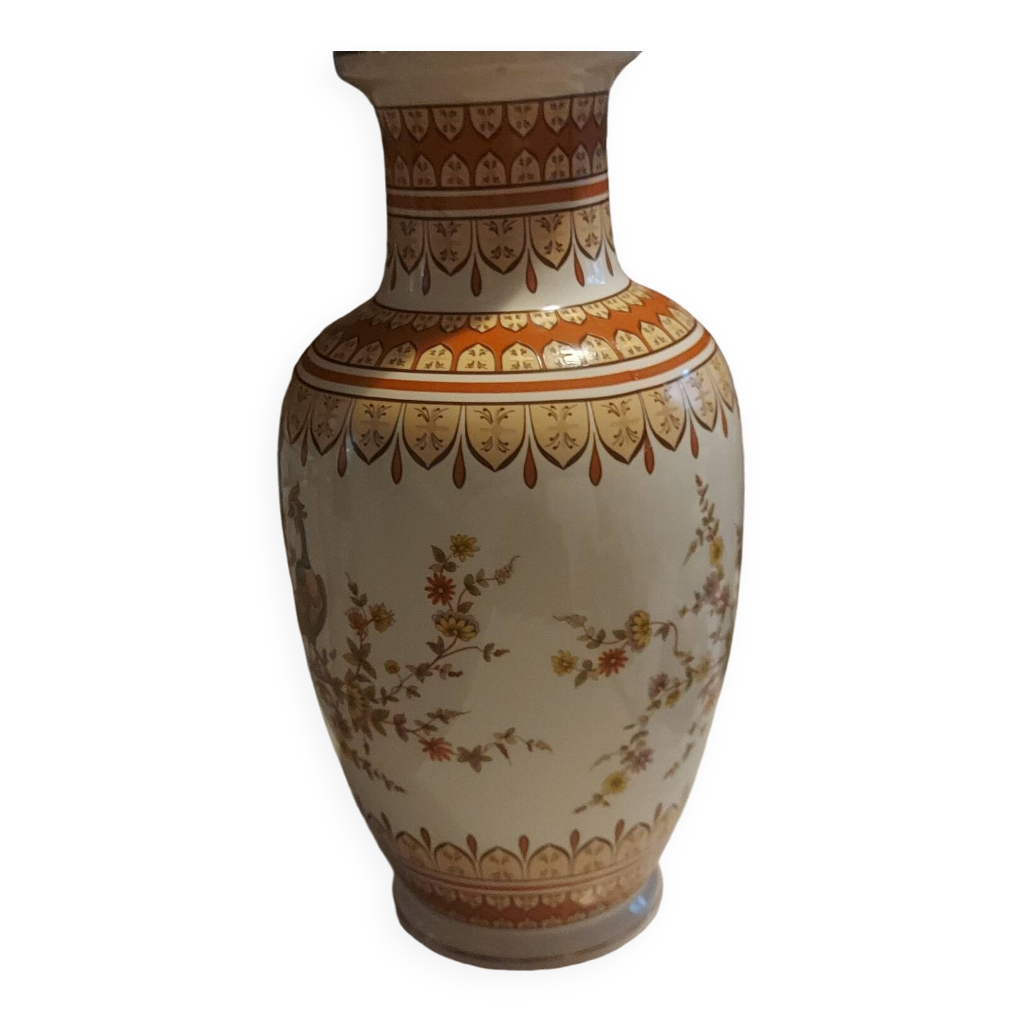 Japanese style porcelain vase signed FG