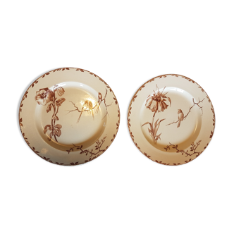 Suite of 2 Plates of Choisy earthenware decorated with bird decoration