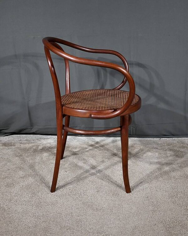 Fauteuil en Bois Courbé par Jacob & Josef Kohn – 1900