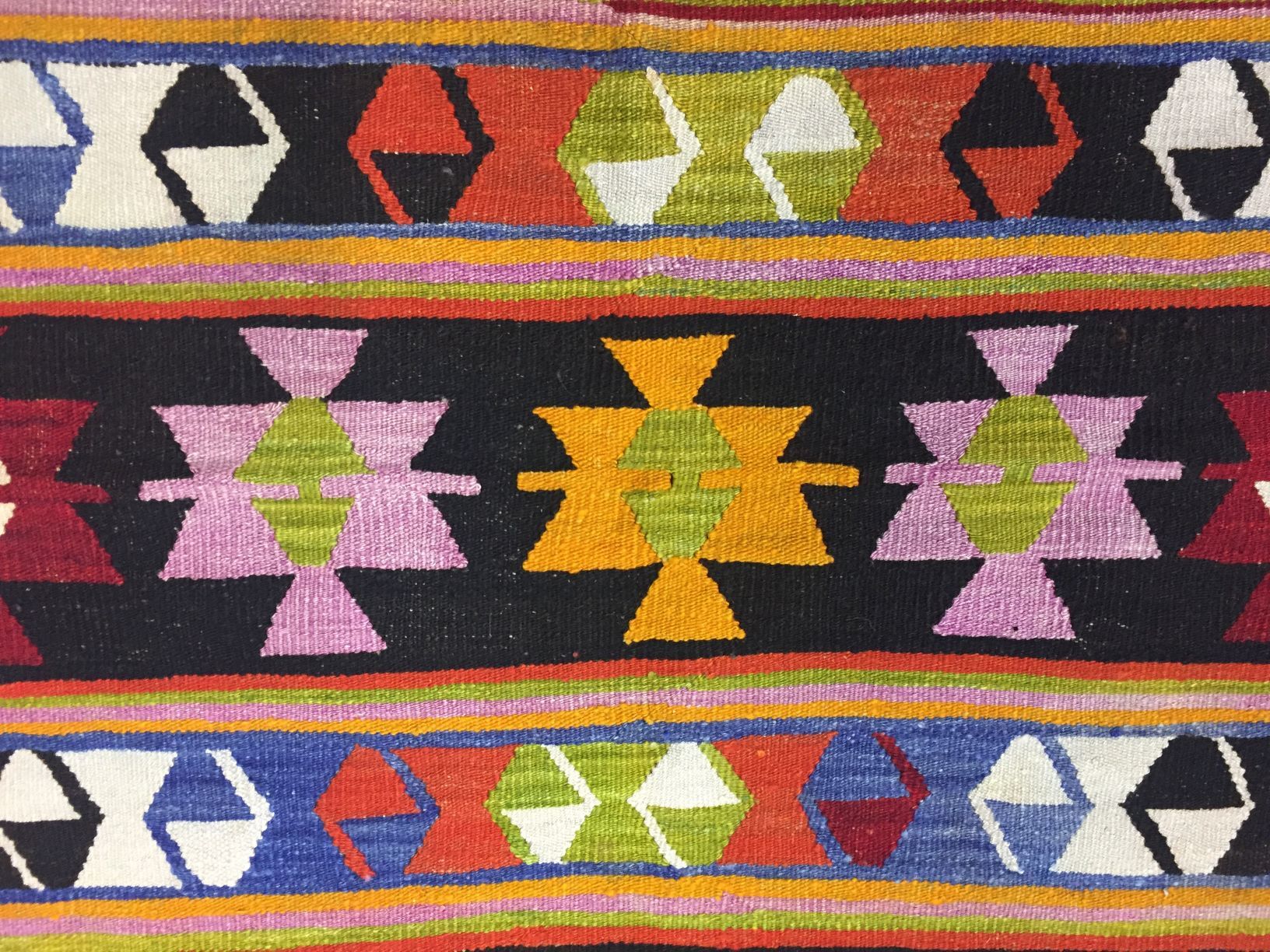 Turkish Kilim 140x118 cm