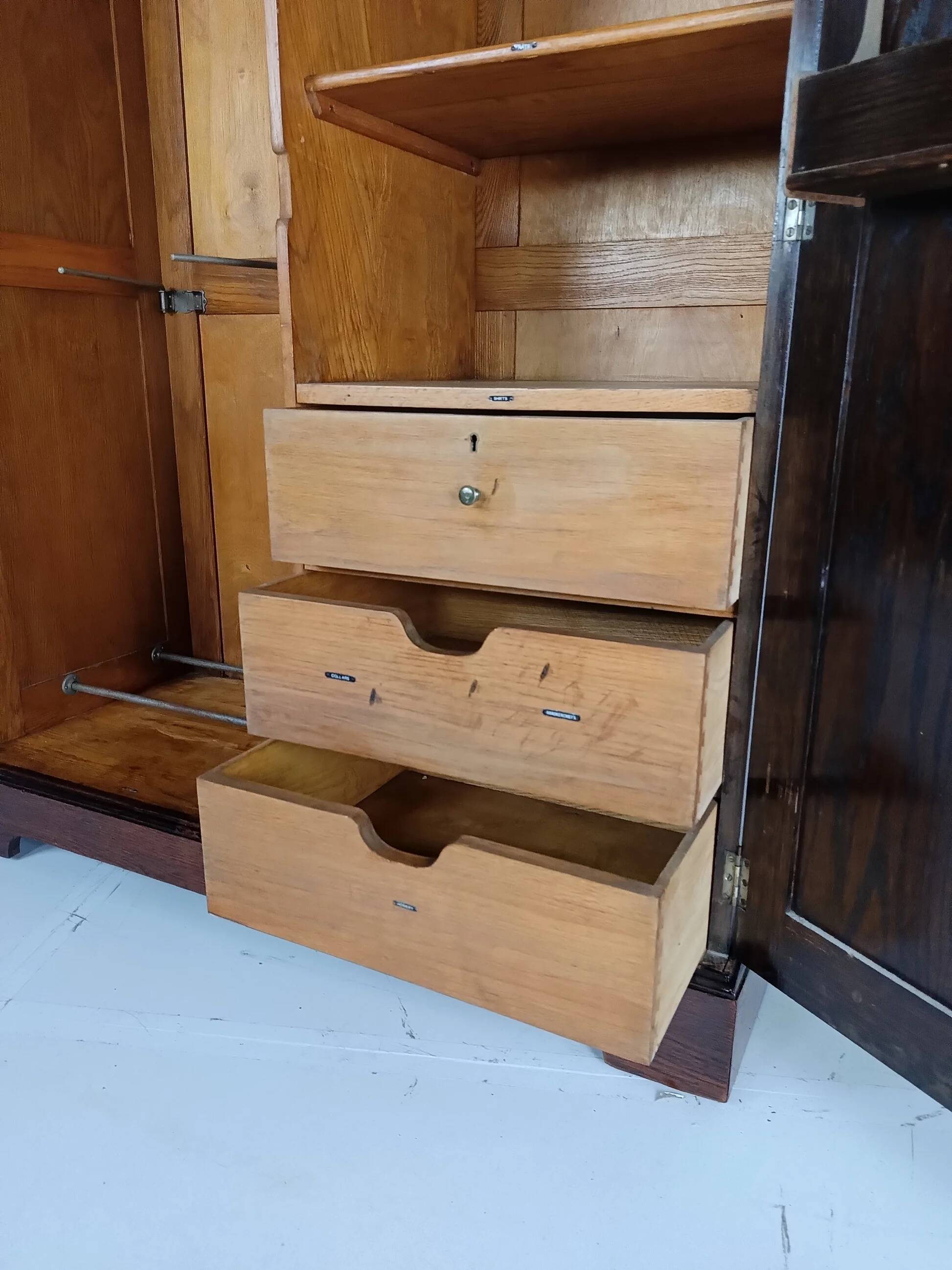 Superbe petite armoire Art Déco