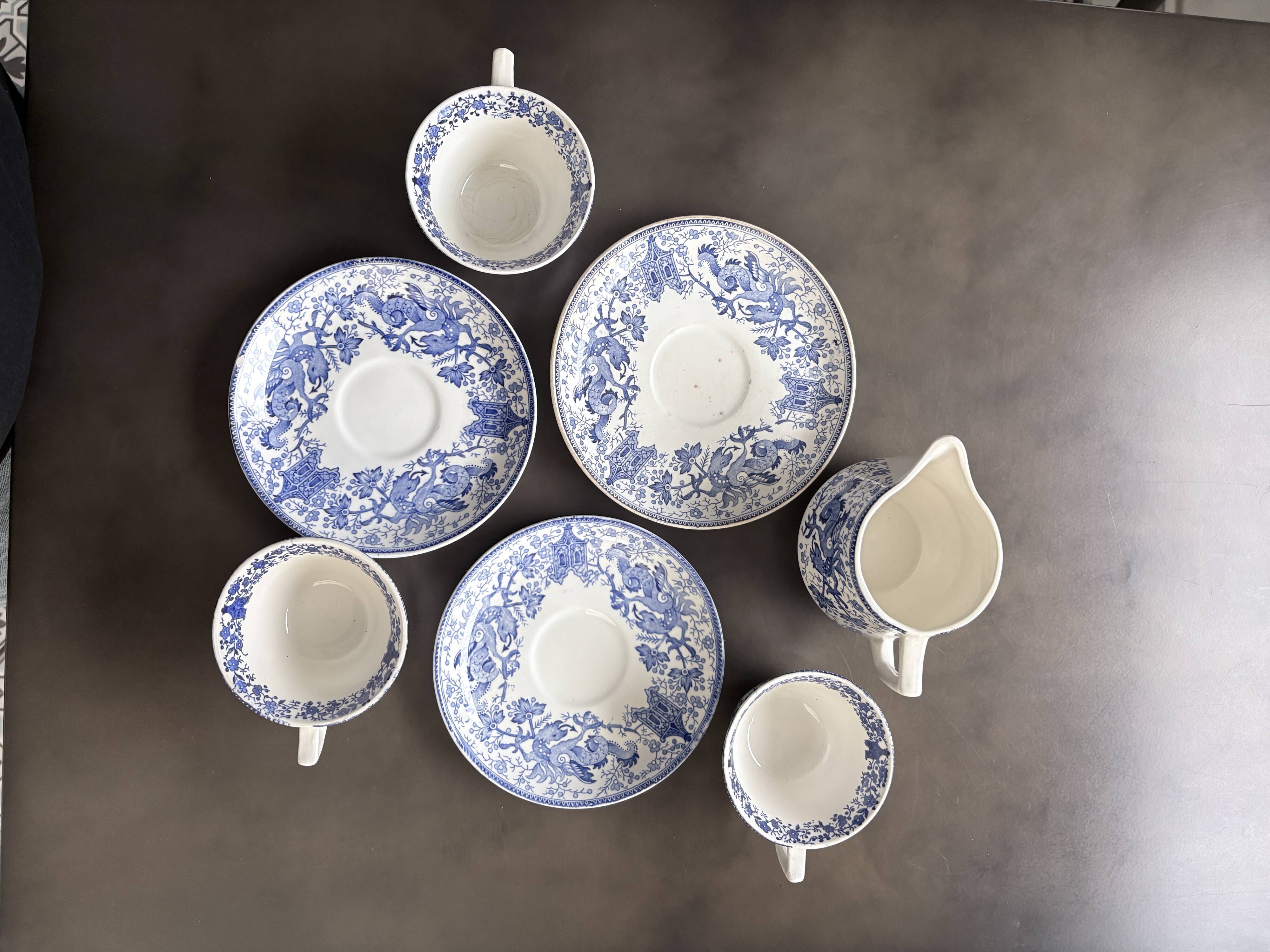 Service Petit-Déjeuner Boch La Louvière – Modèle Dragon Bleu