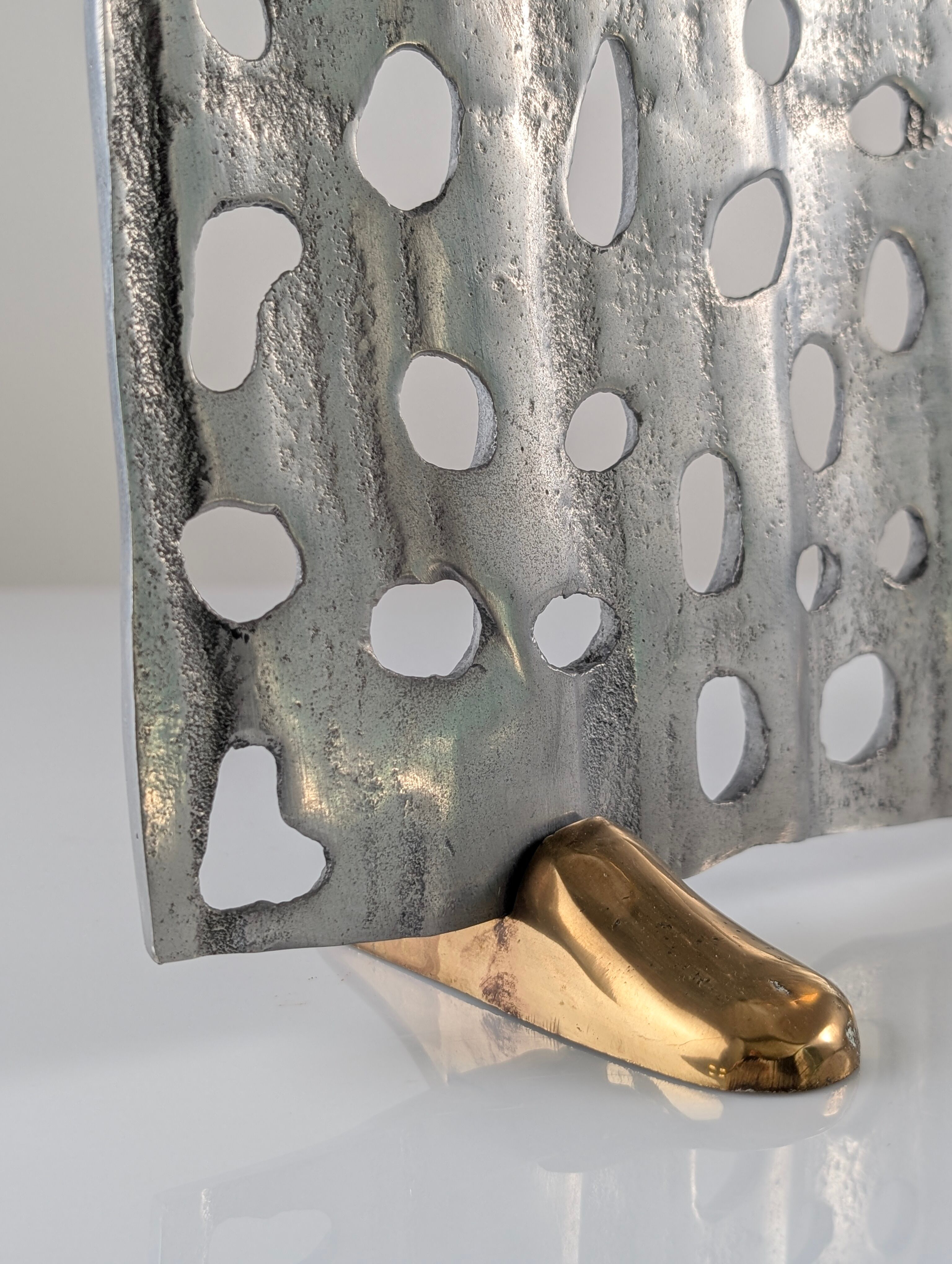 Sculptural brass and aluminium fire screen by David Marshall, 1980s