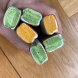 Ceramic knife holder with flower decor