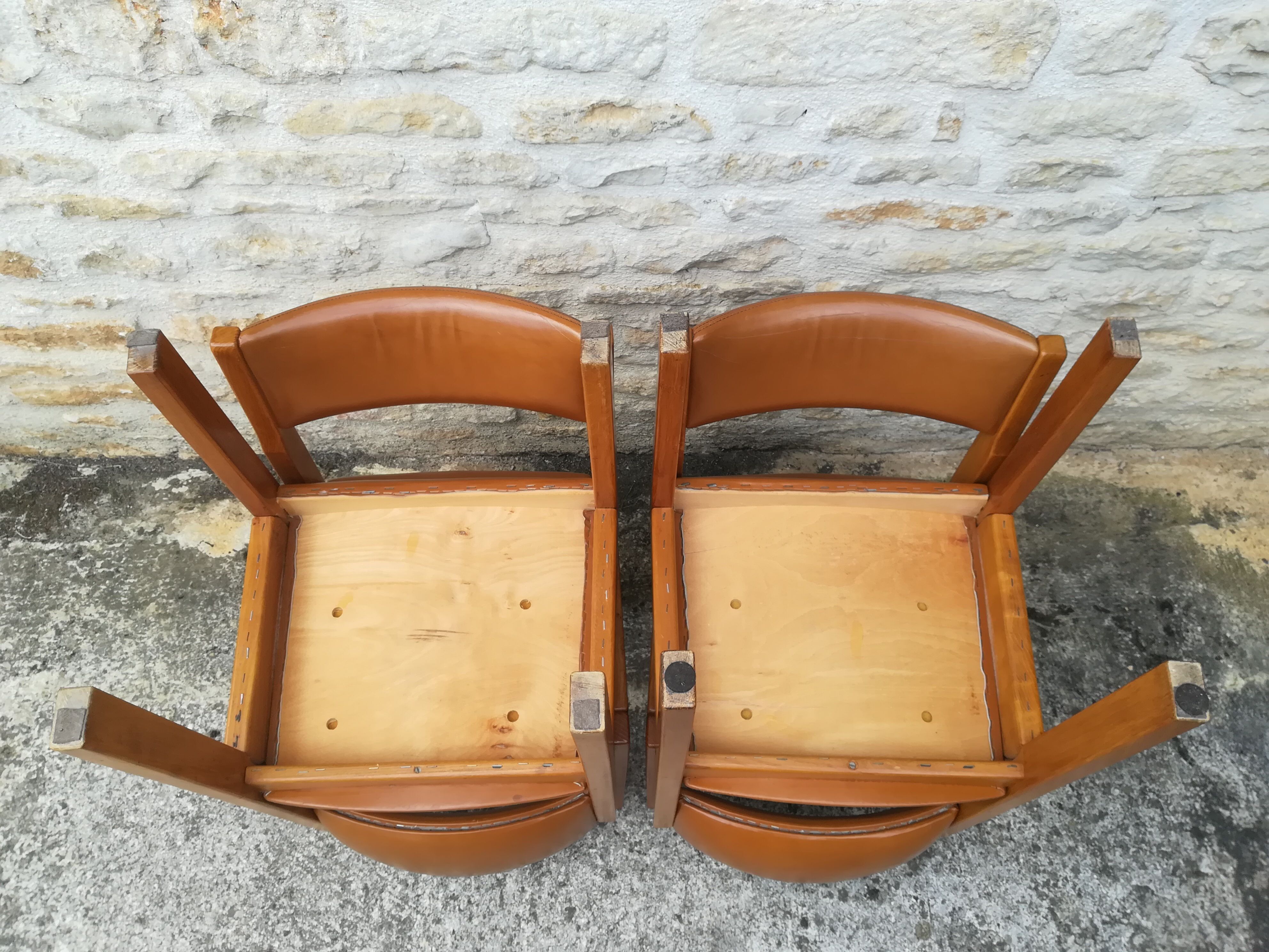 Maison Regain chairs in elm and leather