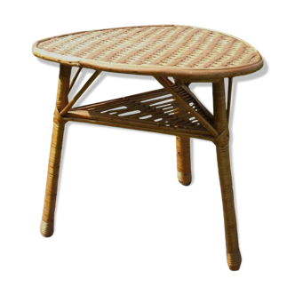 Table basse triangulaire en rotin