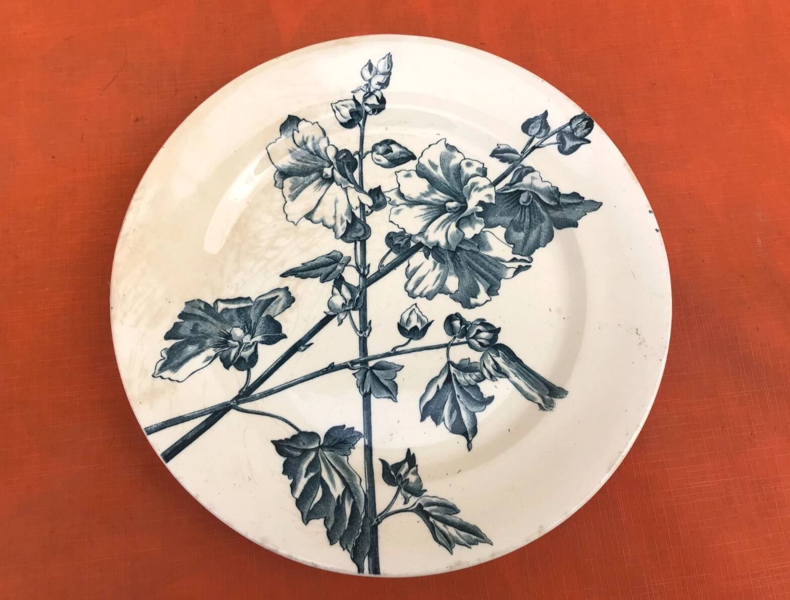 Old serving dish Terre de Fer Grand dépôt Emile Bourgeois Paris