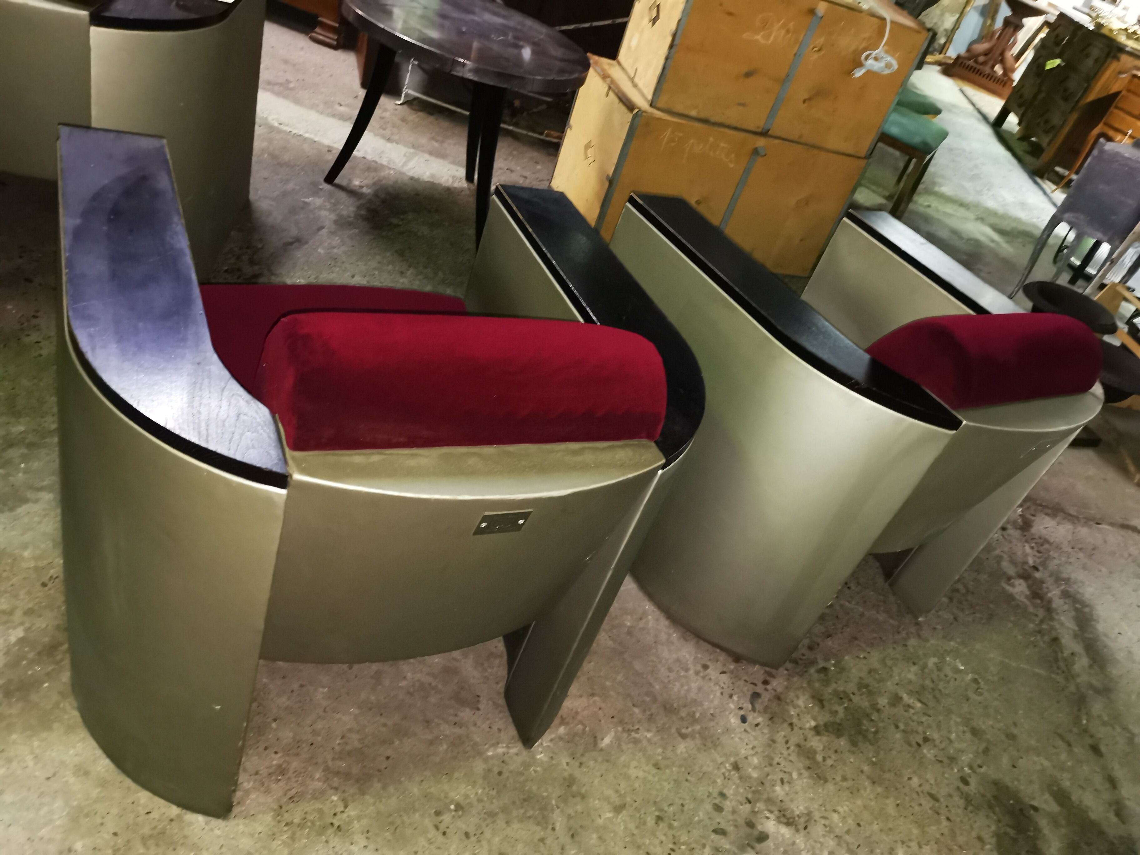 Set f 2 vintage club chairs and table