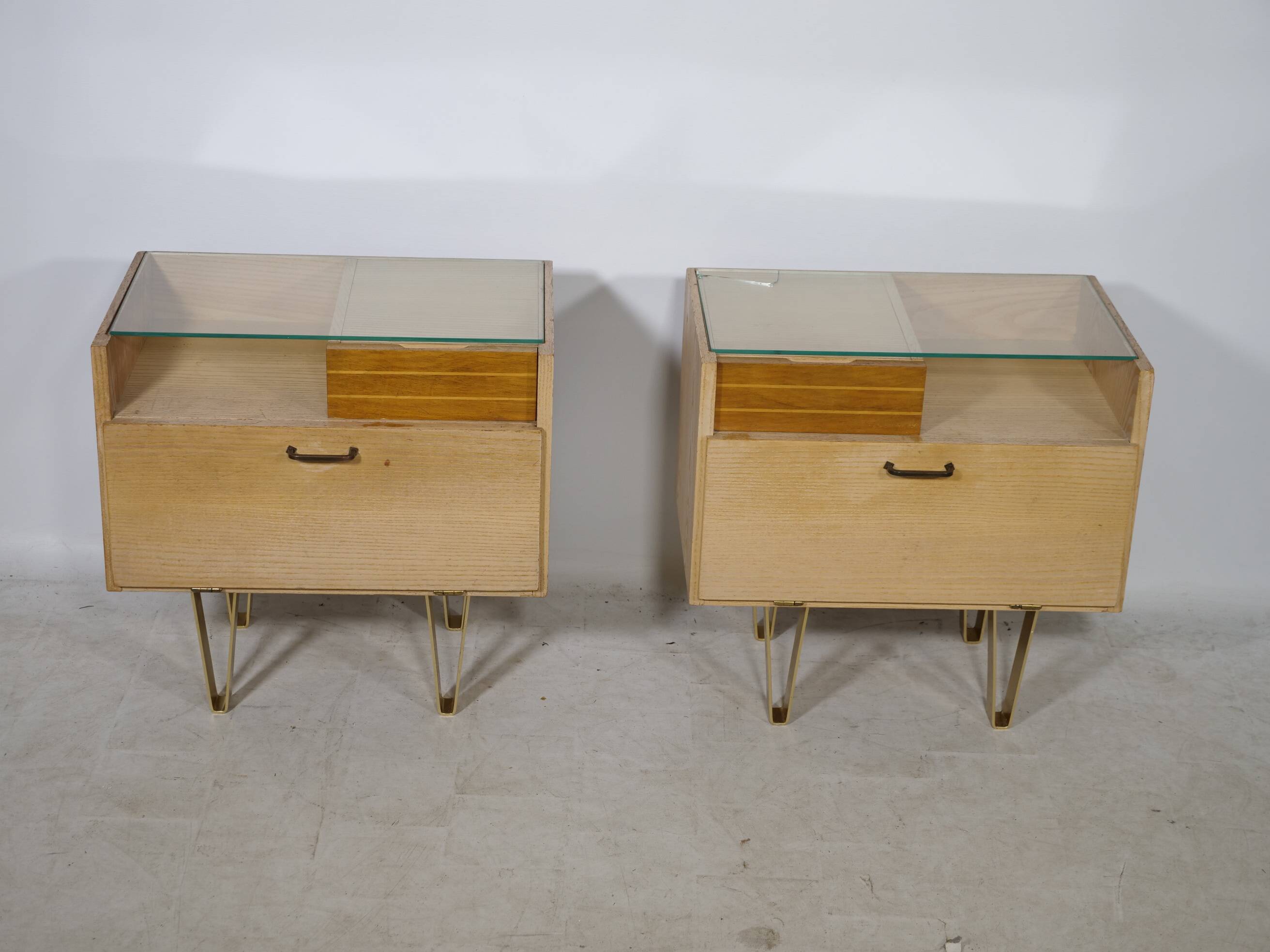 Mid-Century Design Vintage Bedside Tables with Metal Legs, Set of 2, 1960s