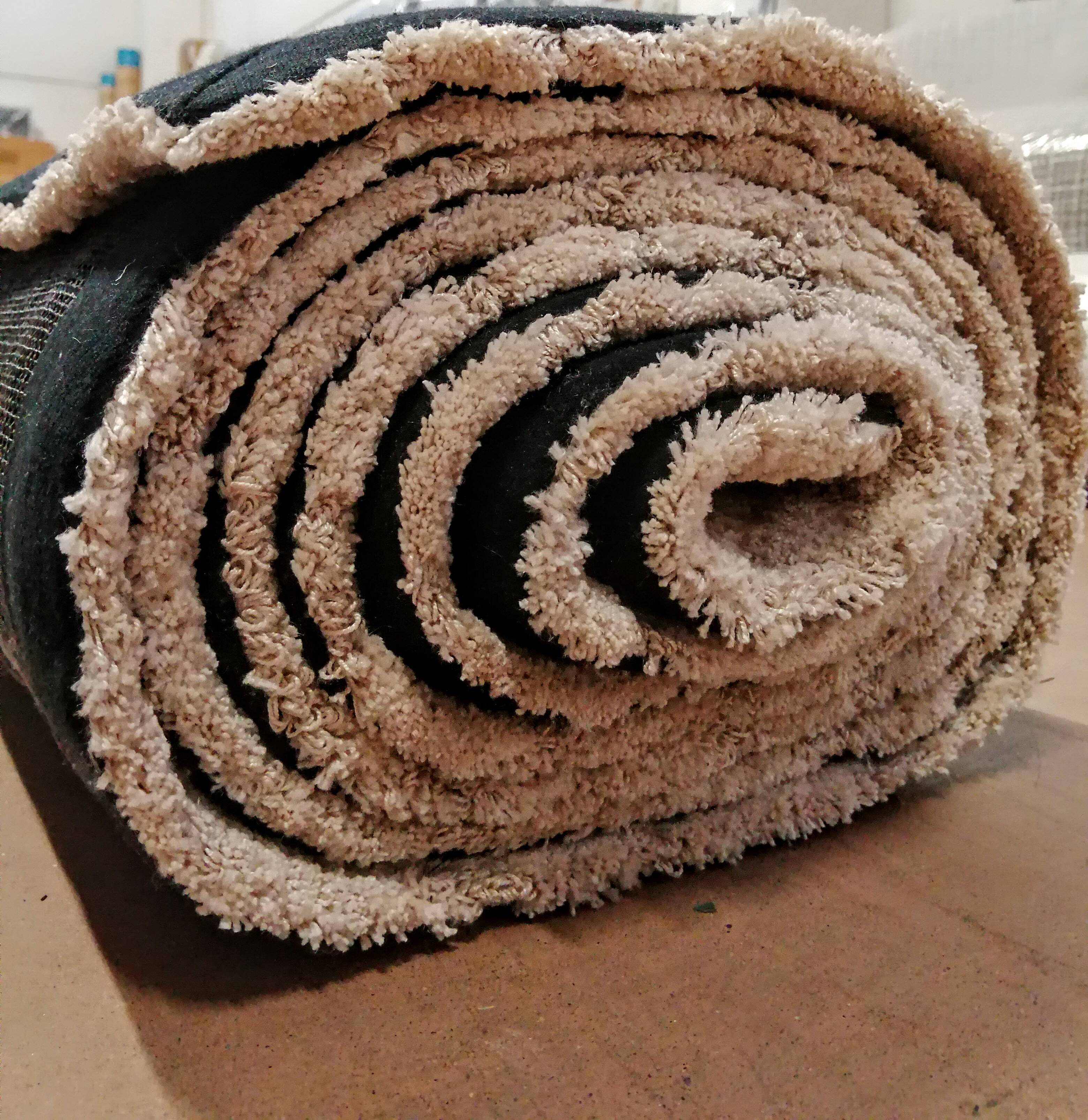 RUG SATARIA QUIET LUXURY DESIGN IN OUTLET -40%