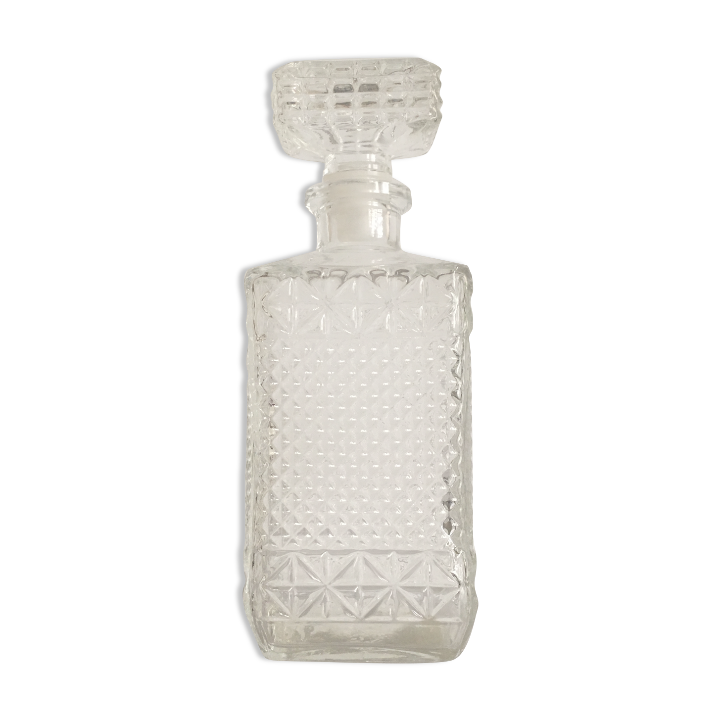 Bouteille de whisky en verre ciselé
