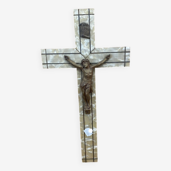 Crucifix nacré