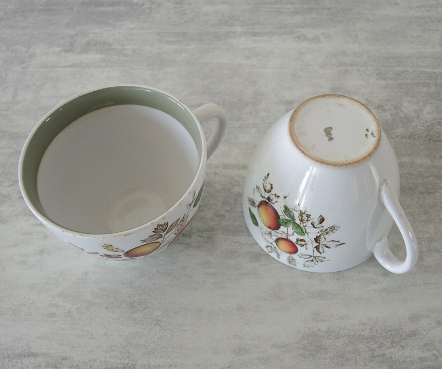 4 Old Cups & Saucers ALFRED MEAKIN England – Hereford