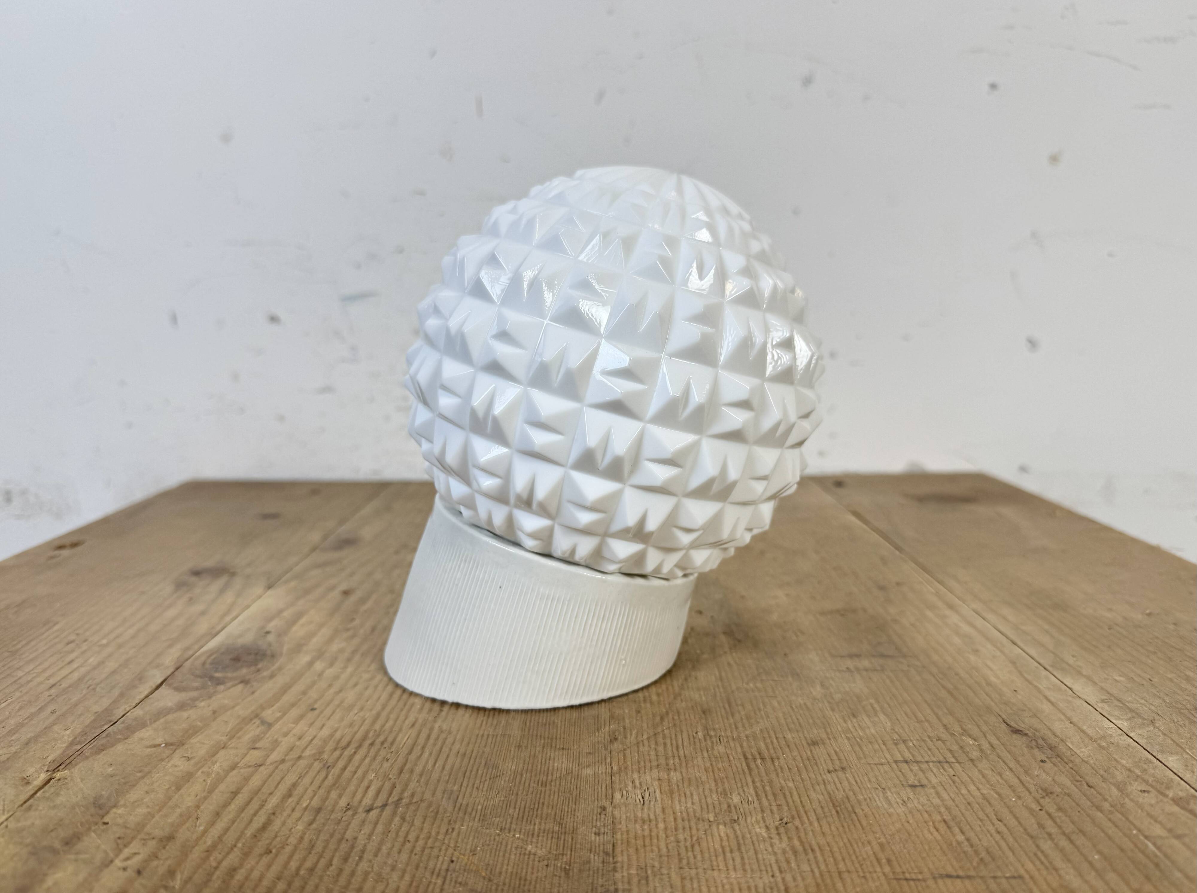 Vintage White Porcelain Wall Light, 1970s