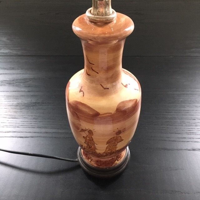 Chinese décor lamp foot