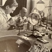 Planche photographique sur les bijoux et la bijouterie - 1940