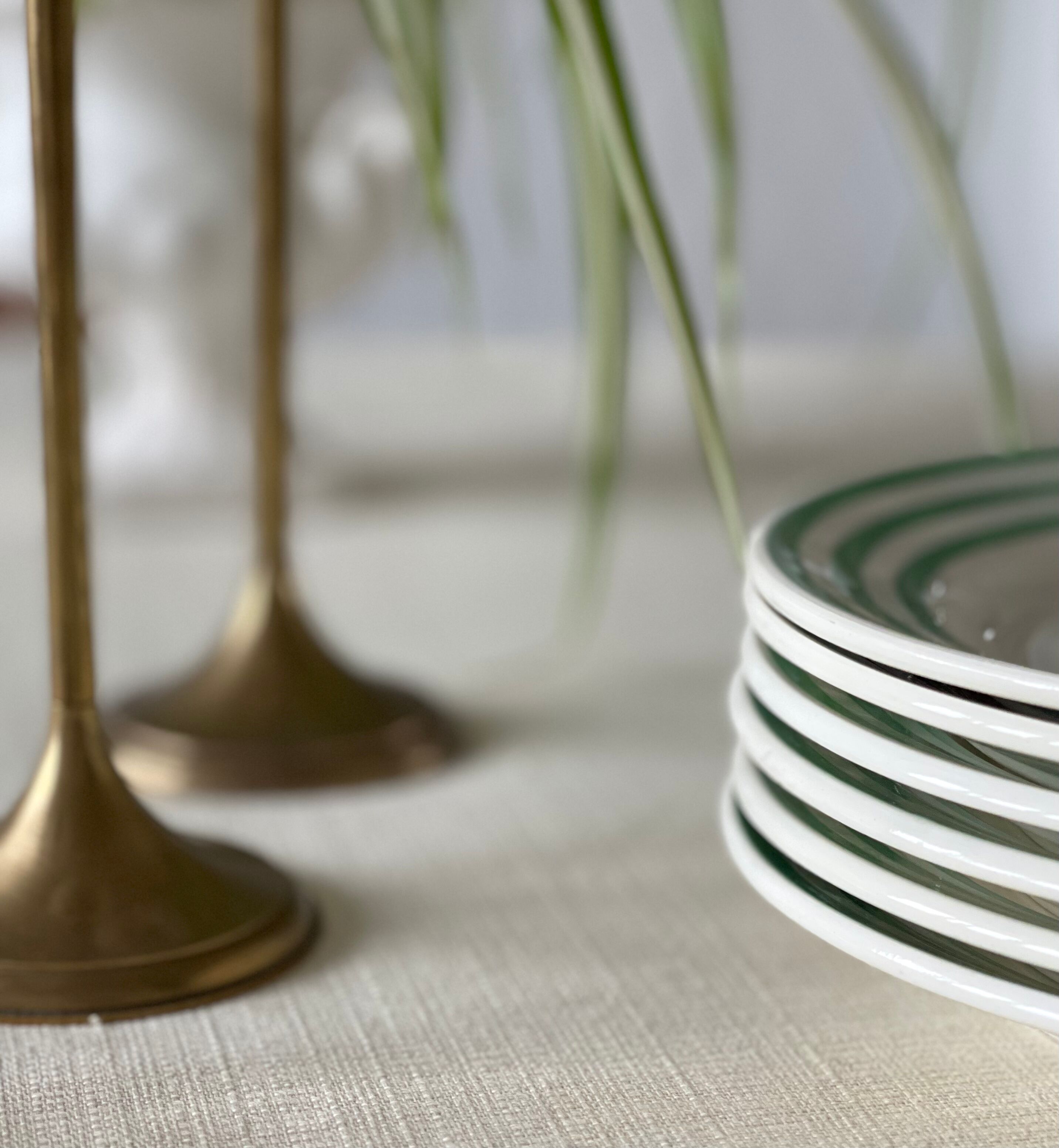 6 vintage Slave dessert plates