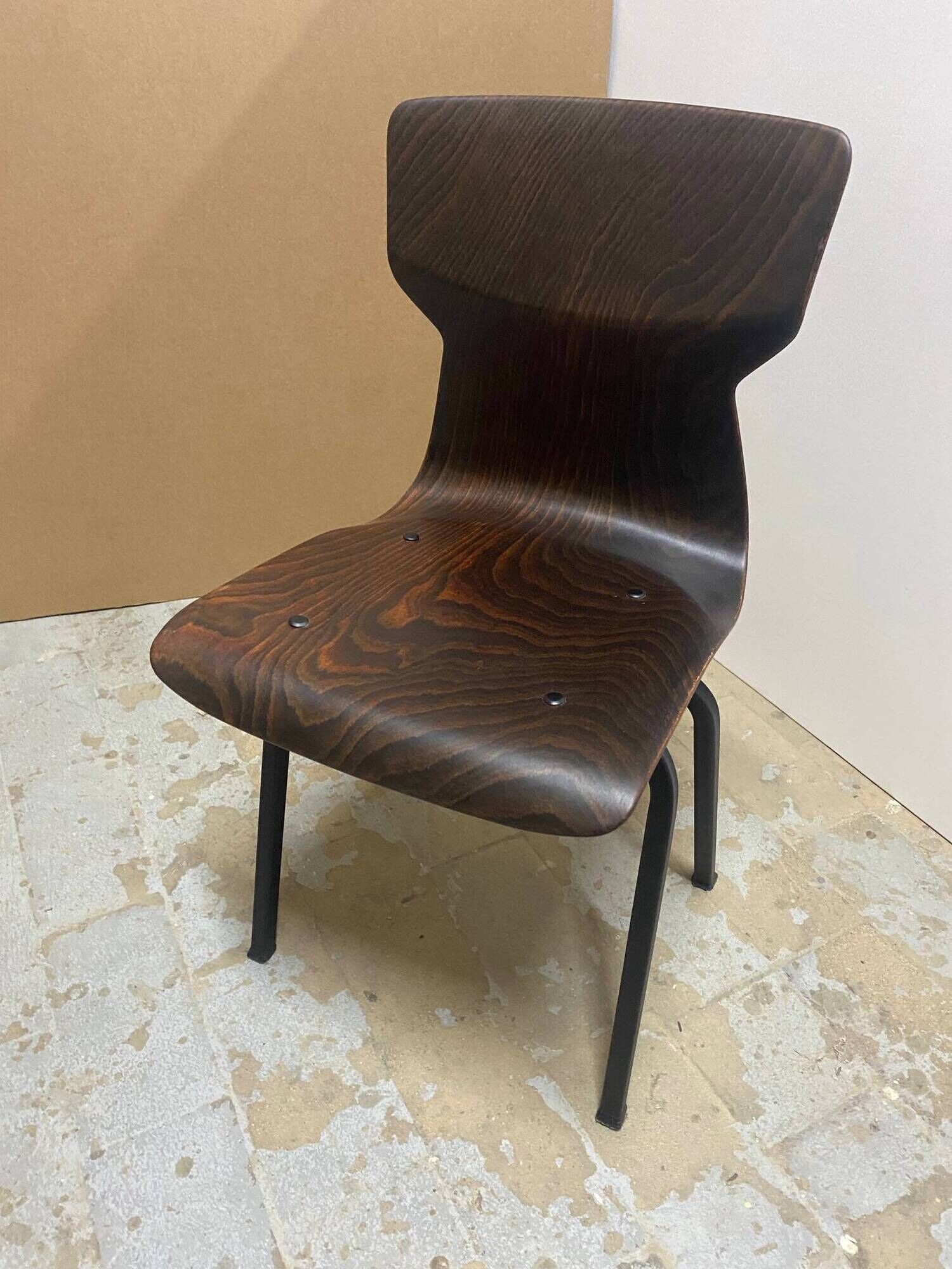 Child's chair Eromes