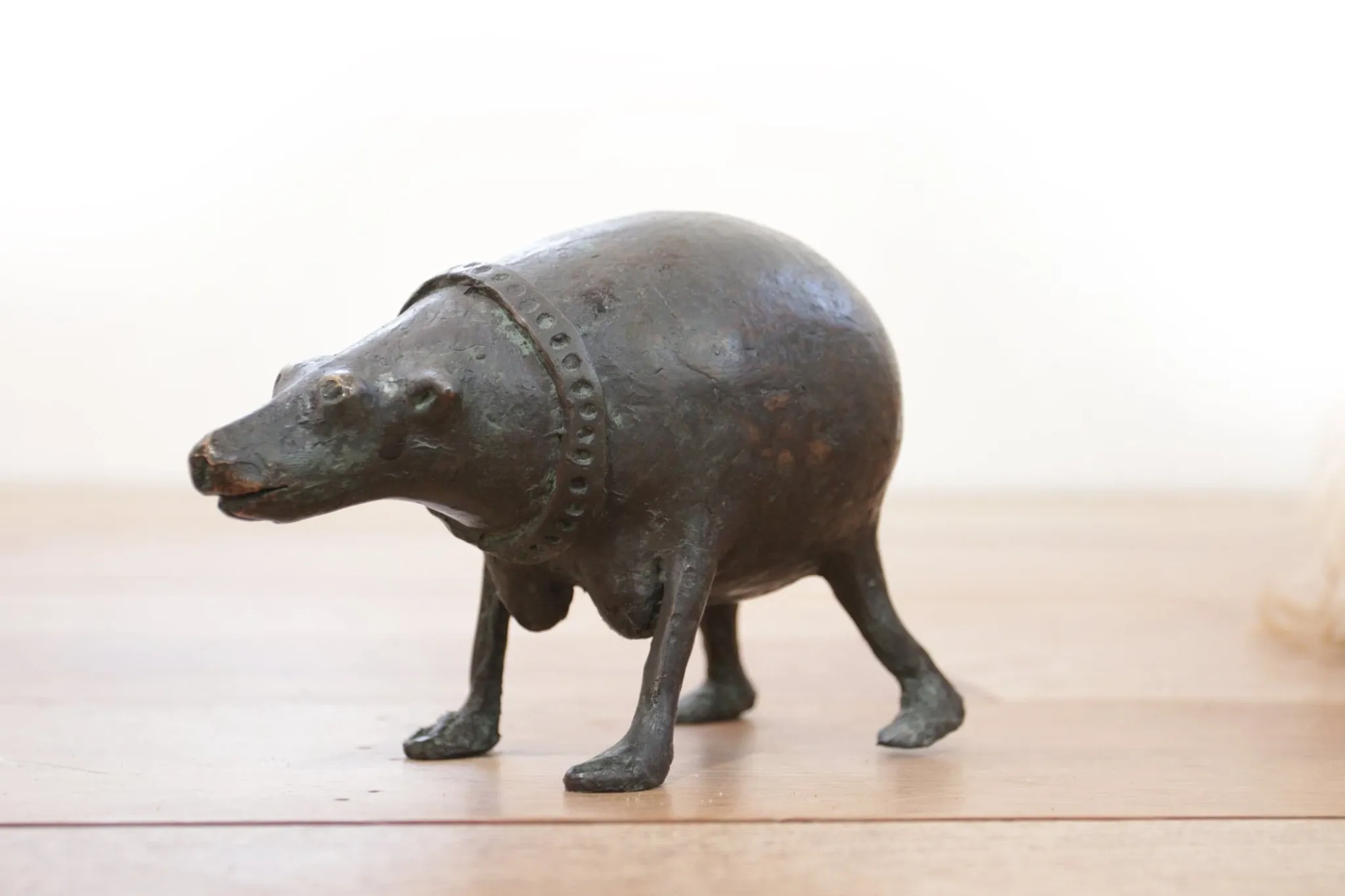 Bert Kiewiet – 'Het Tietenbeest', bronze fantasy creature, circa 1980