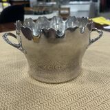 Ice bucket