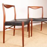 2 chaises Danoises en Teck et Skaï par Lyngfeldt Larsen 1960.