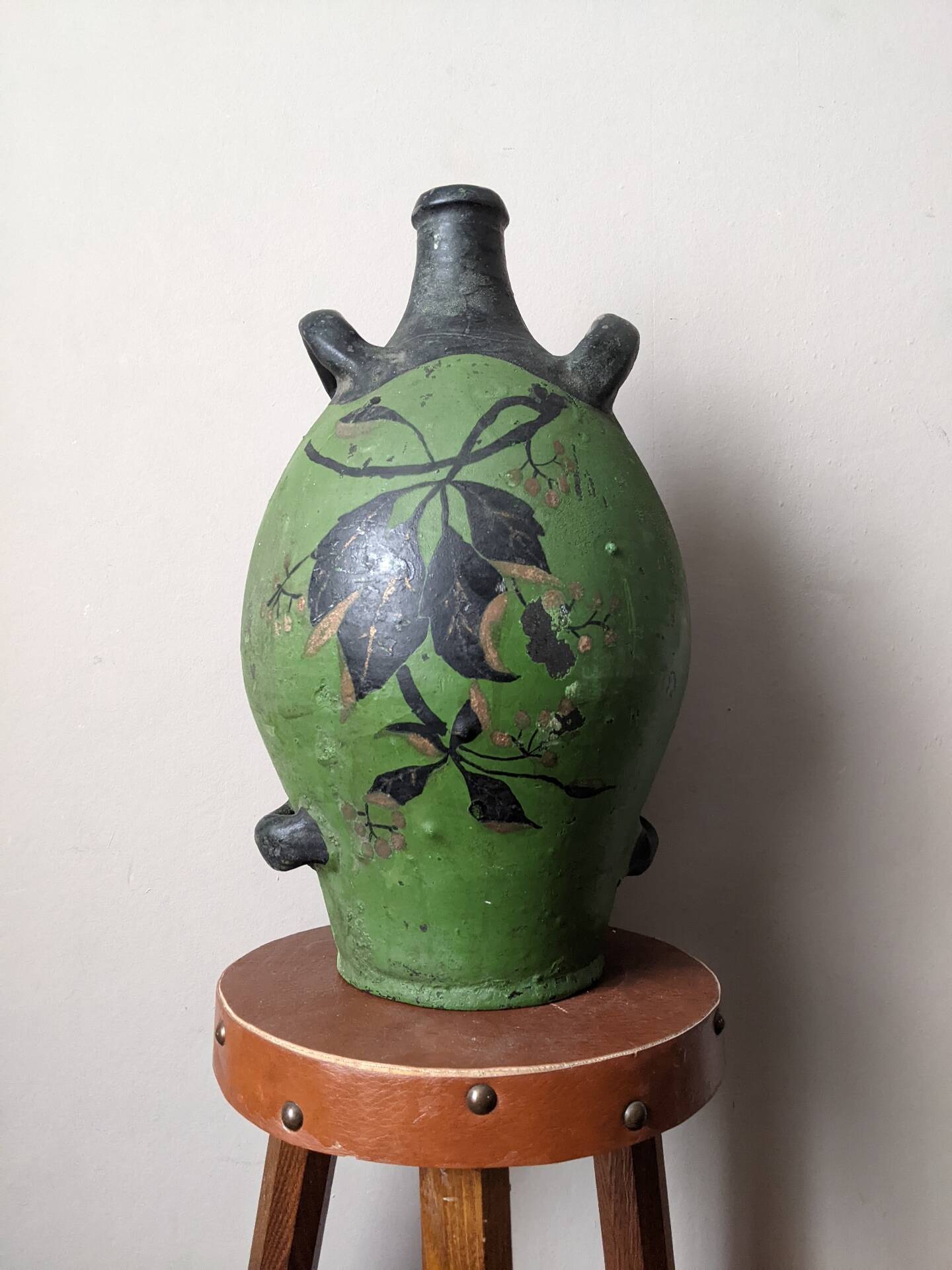 Jarre en terre cuite poterie traditionnelle provençale