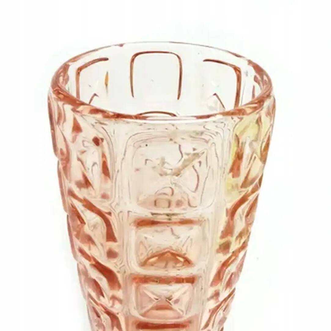 Vase en forme d'enveloppe, style mid-century modern, en verre pressé rose, Ząbkowice, Pologne, années 1970.