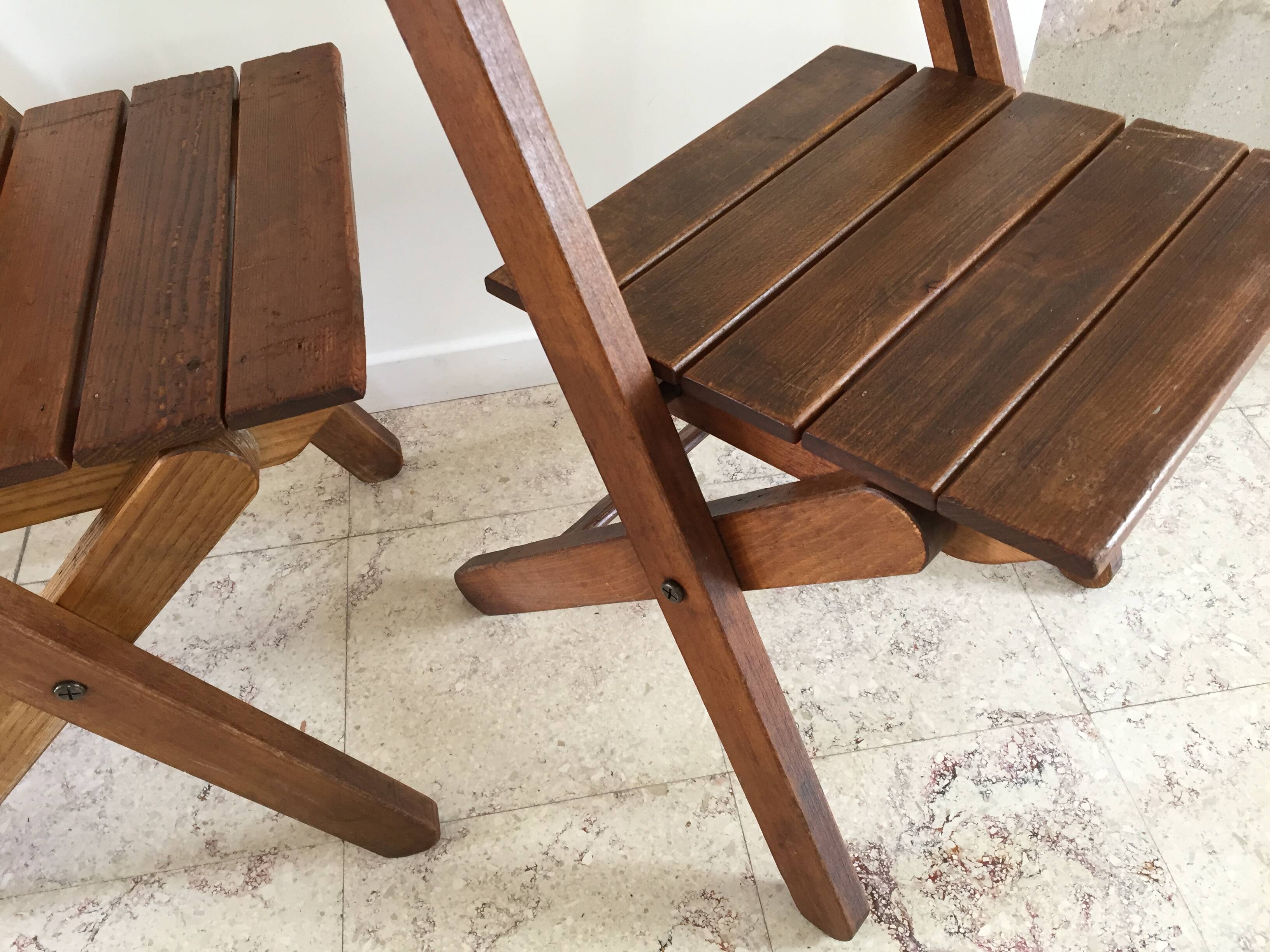 Folding chairs "by the wood fire"