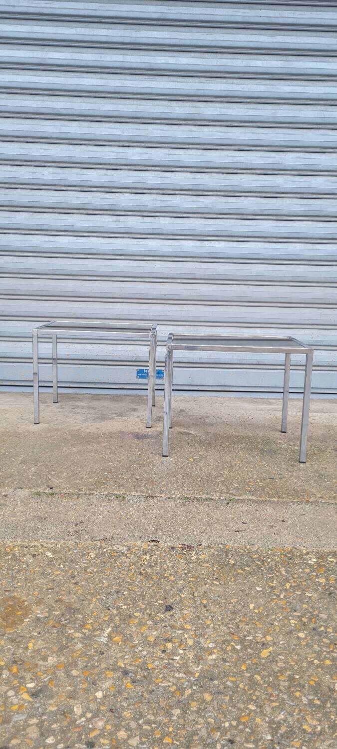 Pair of side tables in chrome metal and glass