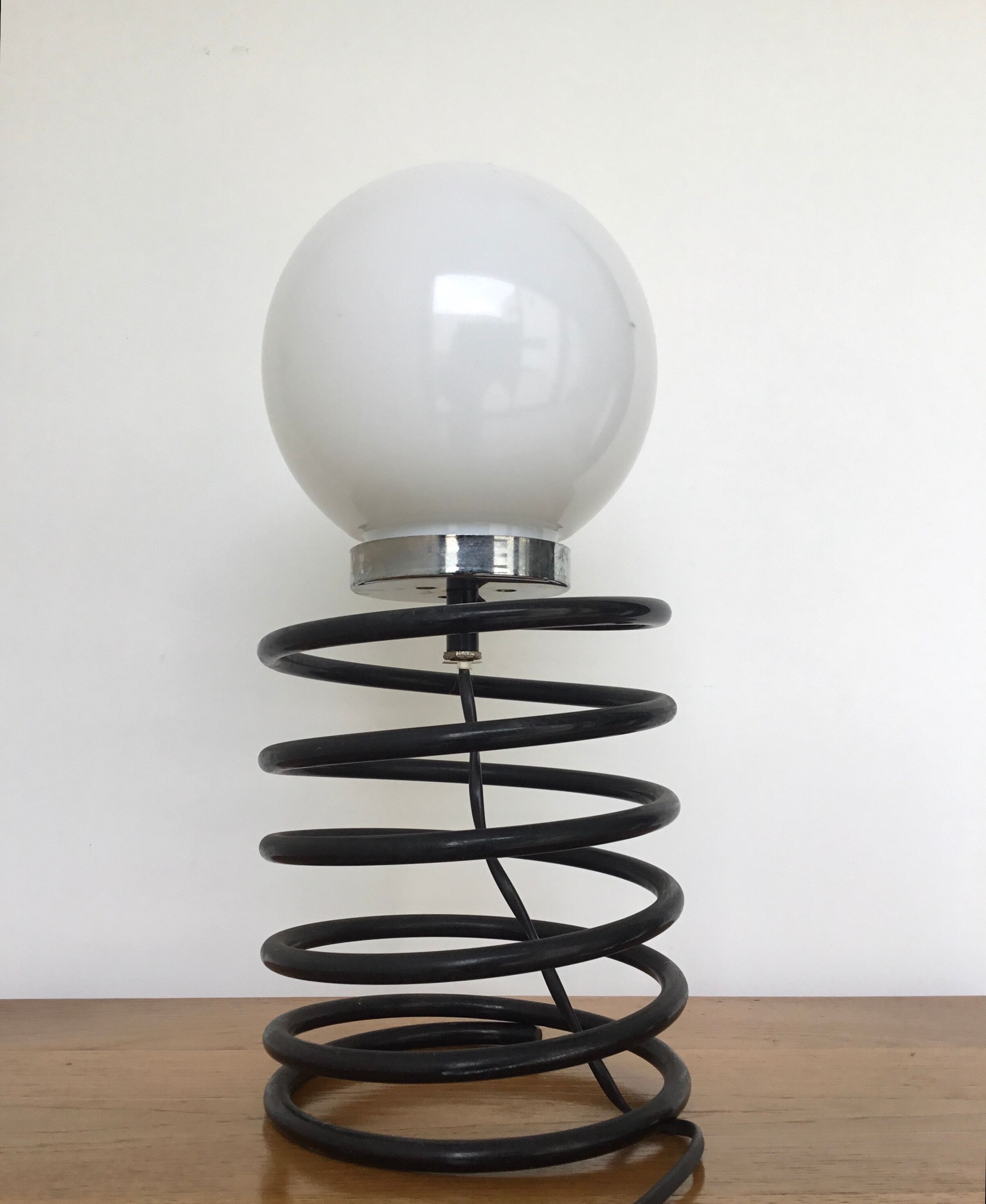 Spiral lamp or spring black and opaline vintage 1960