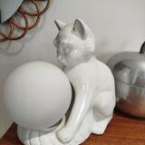 Cat globe lamp
