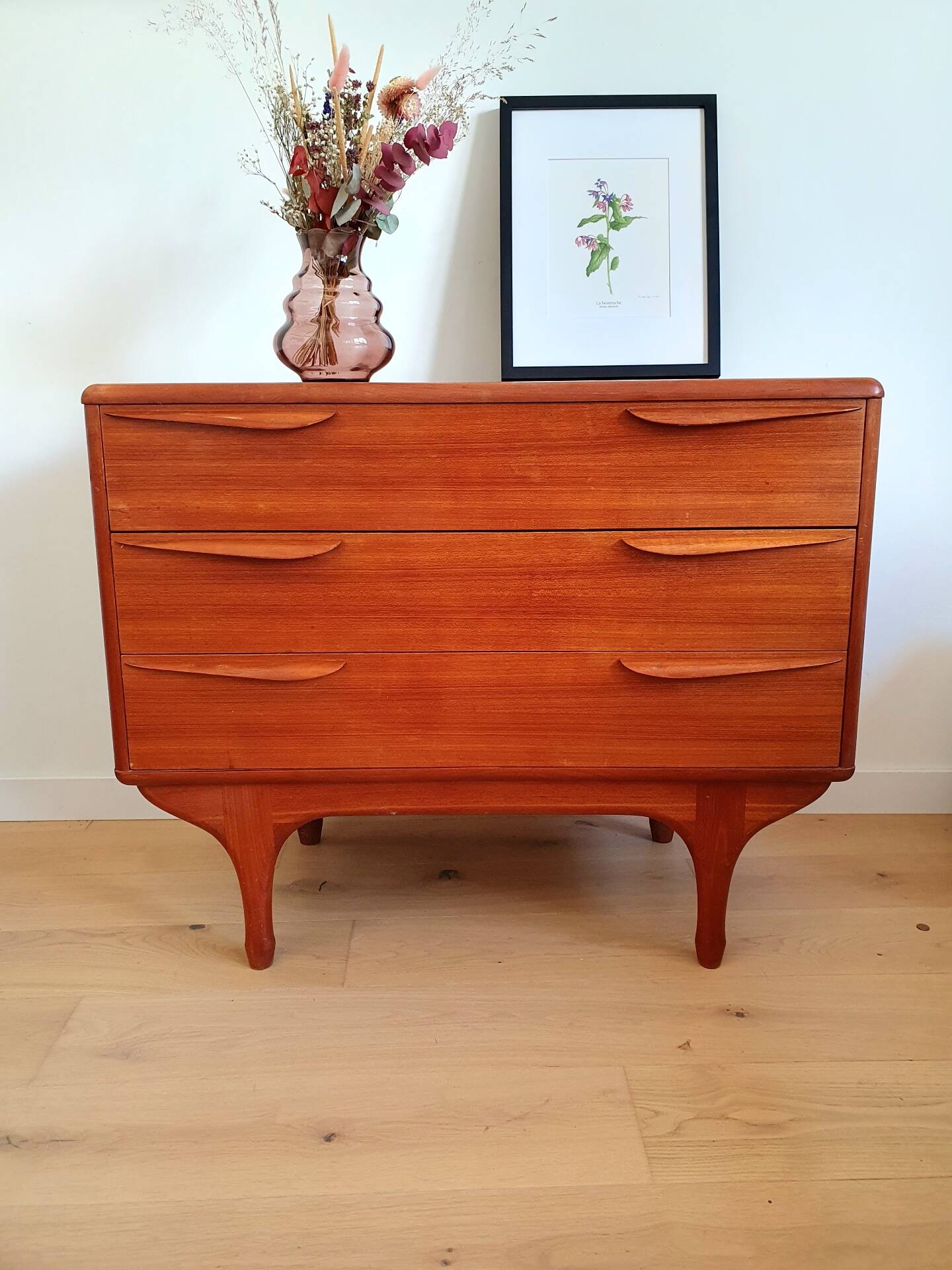 Vintage Scandinavian design dresser / vanity