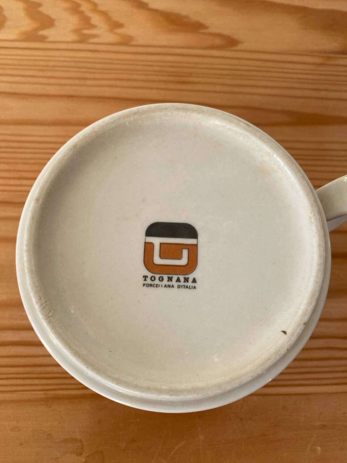Large vintage Tognana Porceliana d Italia mug.