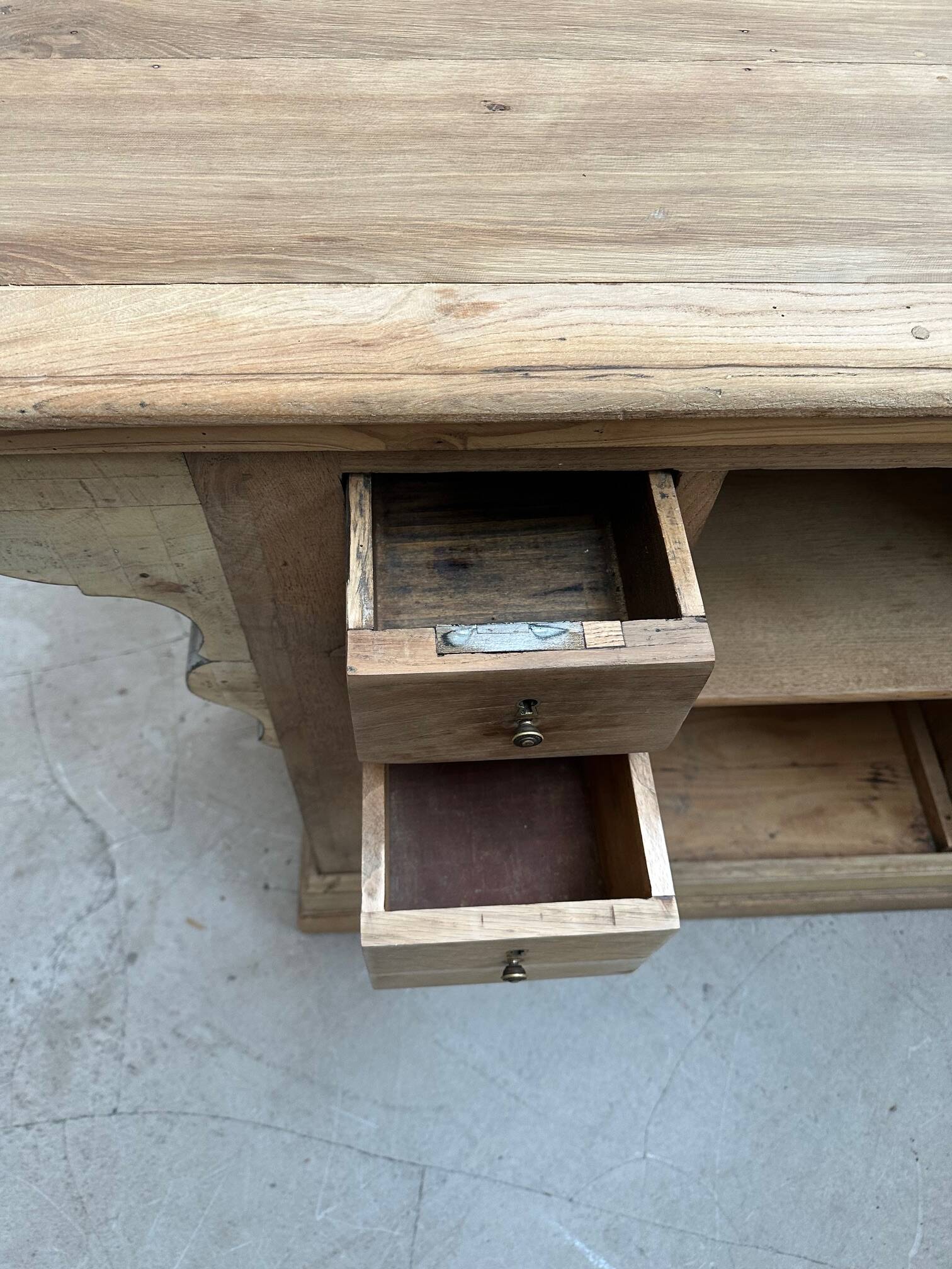 Early 20th century counter