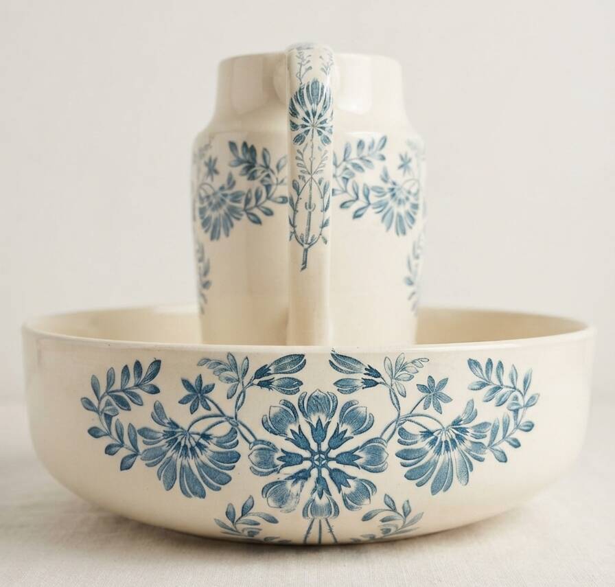 Art Nouveau toilet set "Georgette", Longchamp, 1890