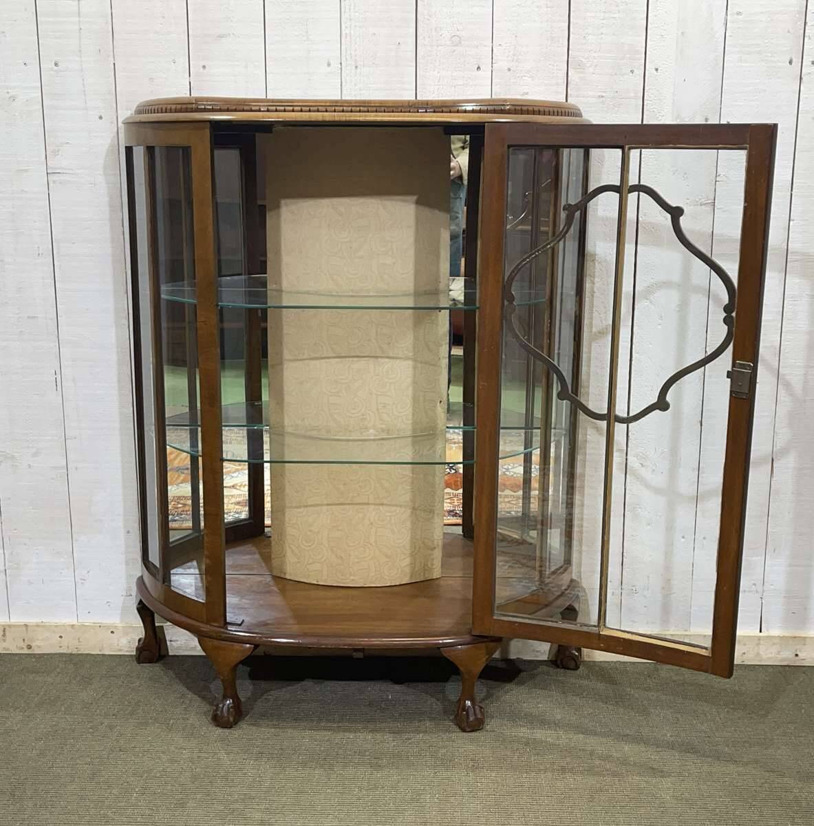 English display cabinet from the 1950s in walnut