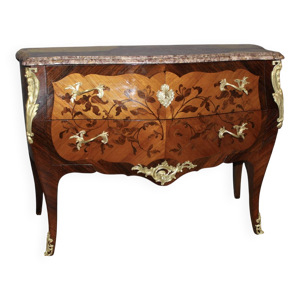 Commode de style Louis - marqueterie