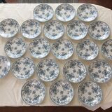 18 Gien earthenware plates
