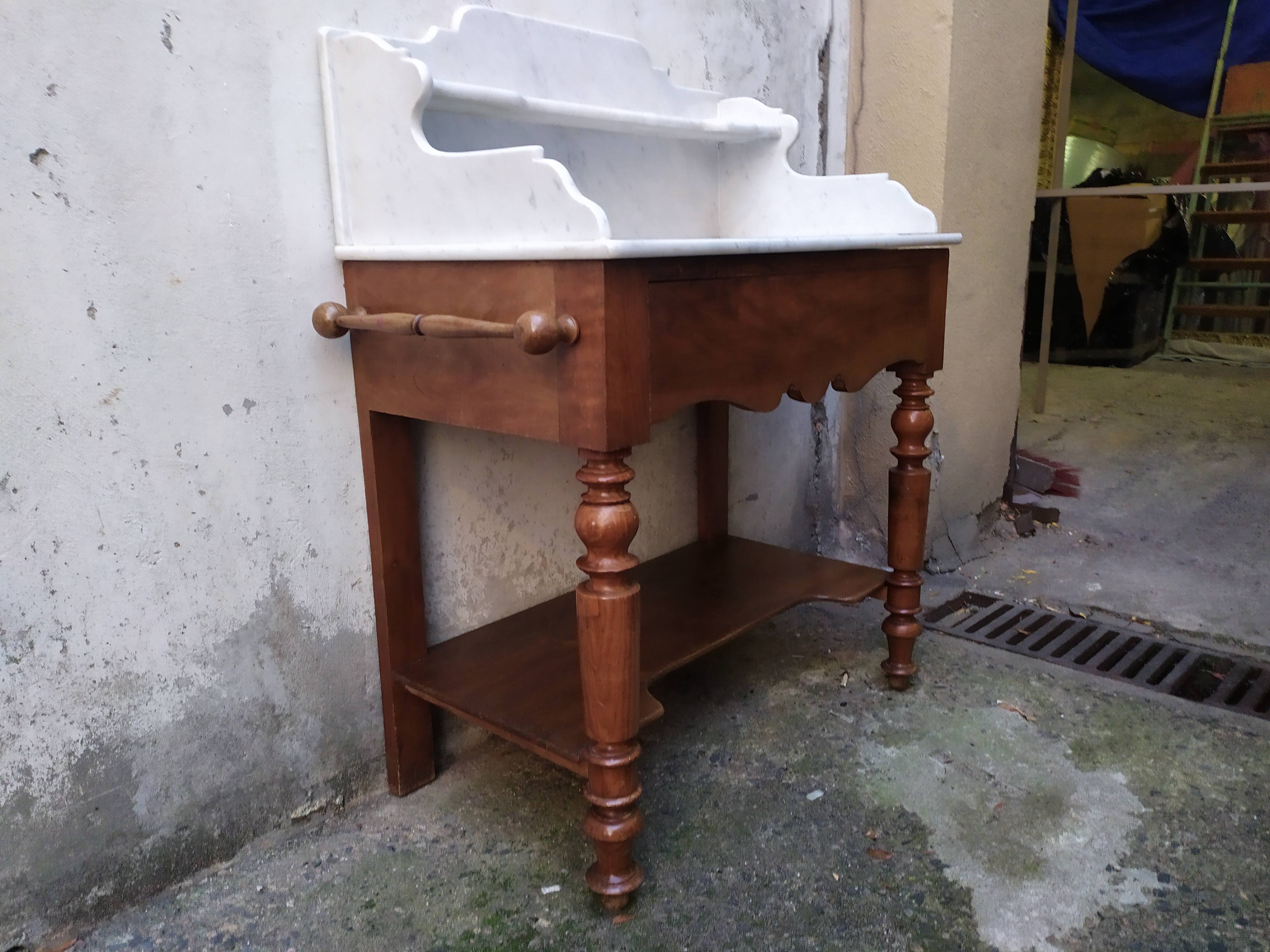Marble toilet table
