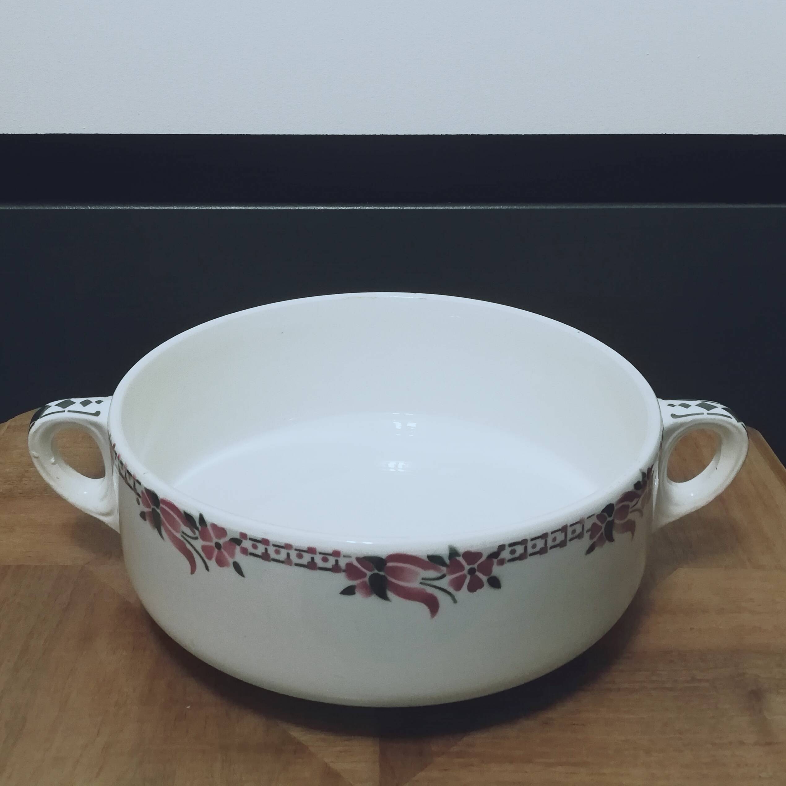 Saint Amand vegetable dish diameter 26cm