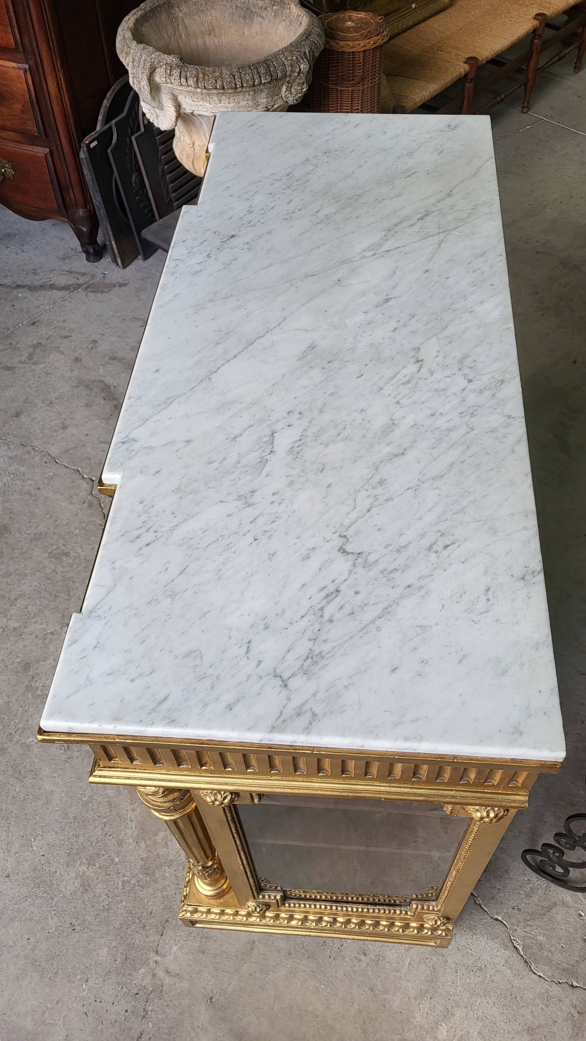 Louis xvi display cabinet in gilded wood