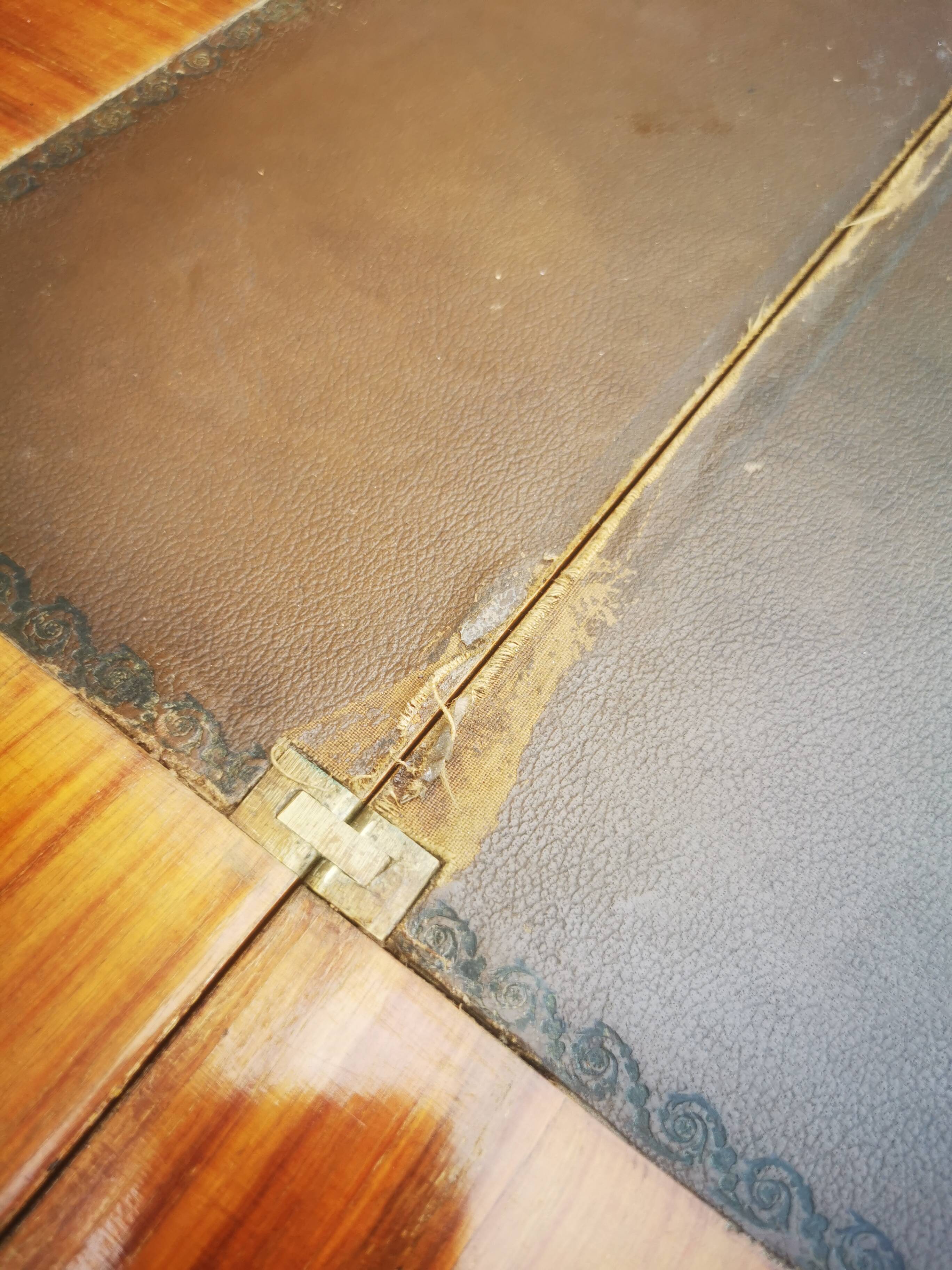 Louis XVI style happiness of the day desk