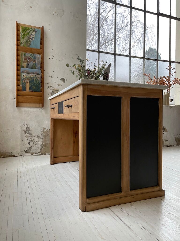 Oak wall magazine door