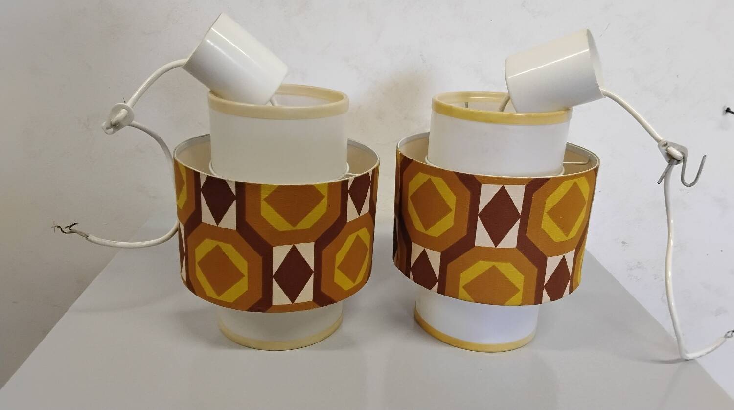 Pair of vintage 1970s chandeliers/pendant lights