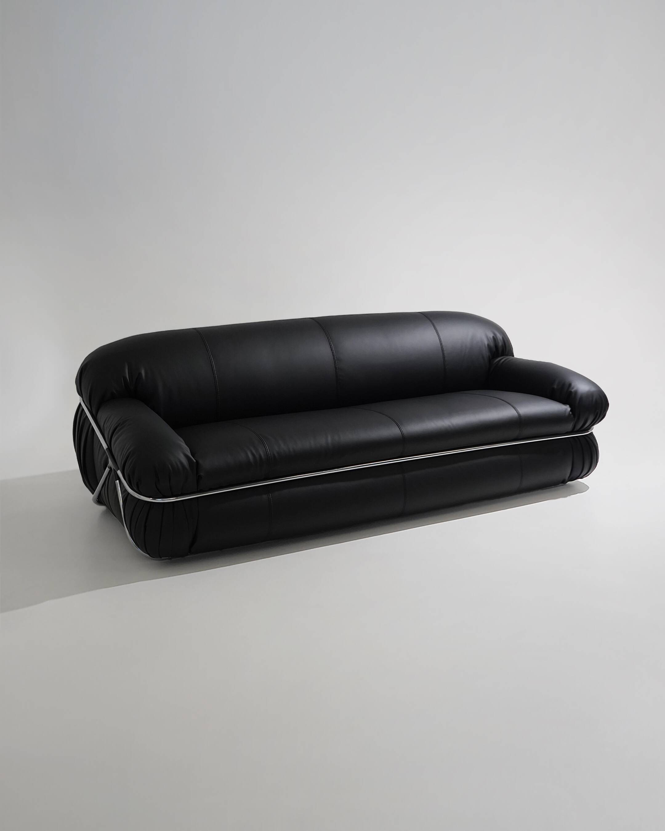 Canapé 3 places modèle "Luisa" par Ico e Luisa Parisi pour Comfort, années 1970