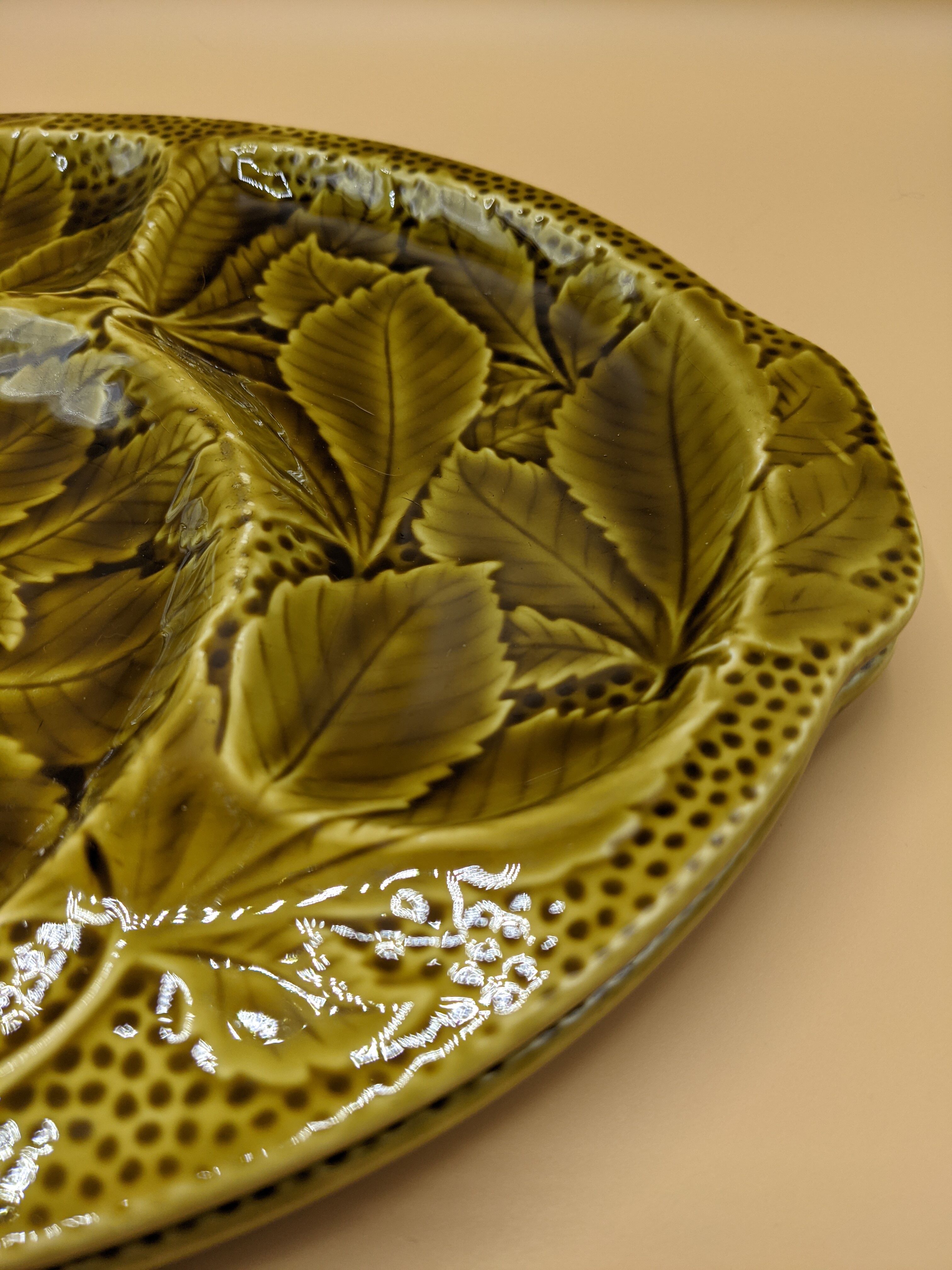 Gien dabbling compartmentalized plate