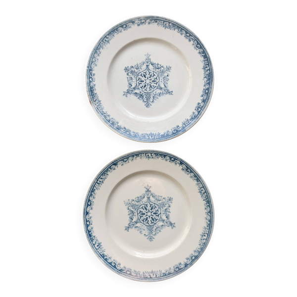 Assiette ancienne terre de fer Creil et Montereau - Service Guirlande