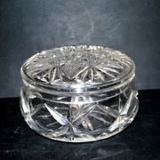 Richly cut crystal candy box from BACCARAT? 20th century.