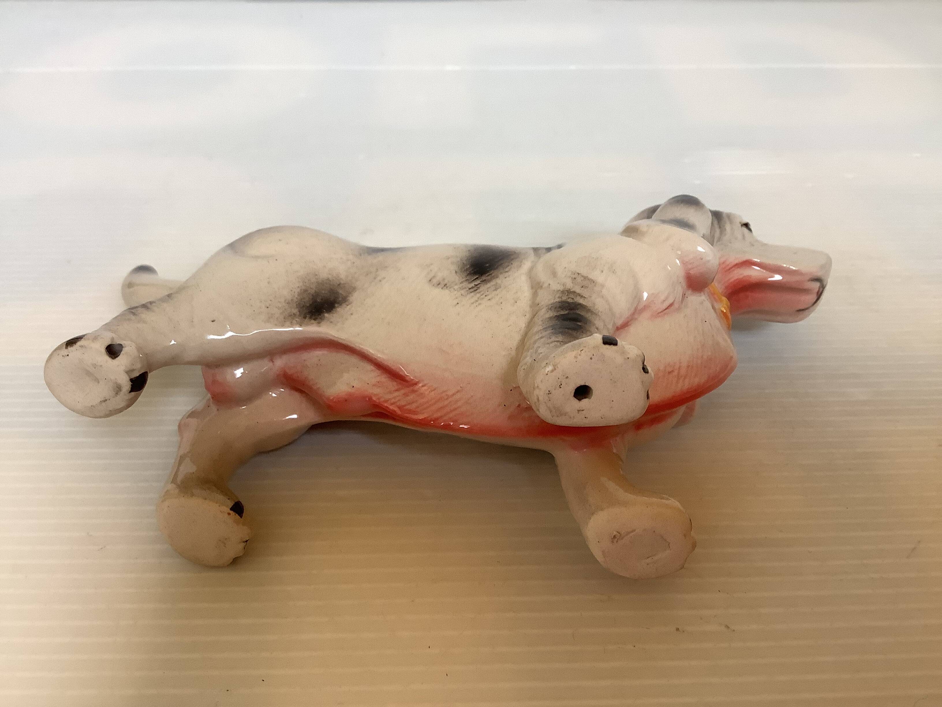 Petit chien en céramique