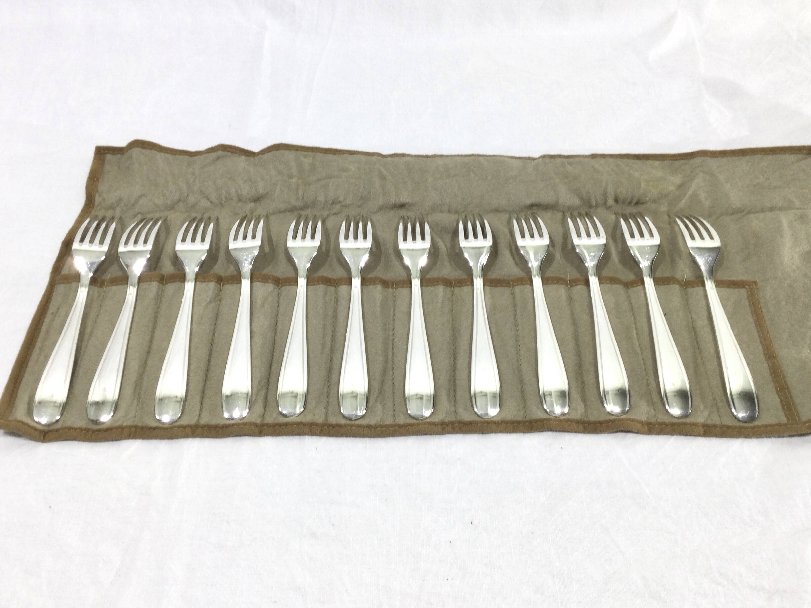 Christofle - 12 Forks in Entremet Dax